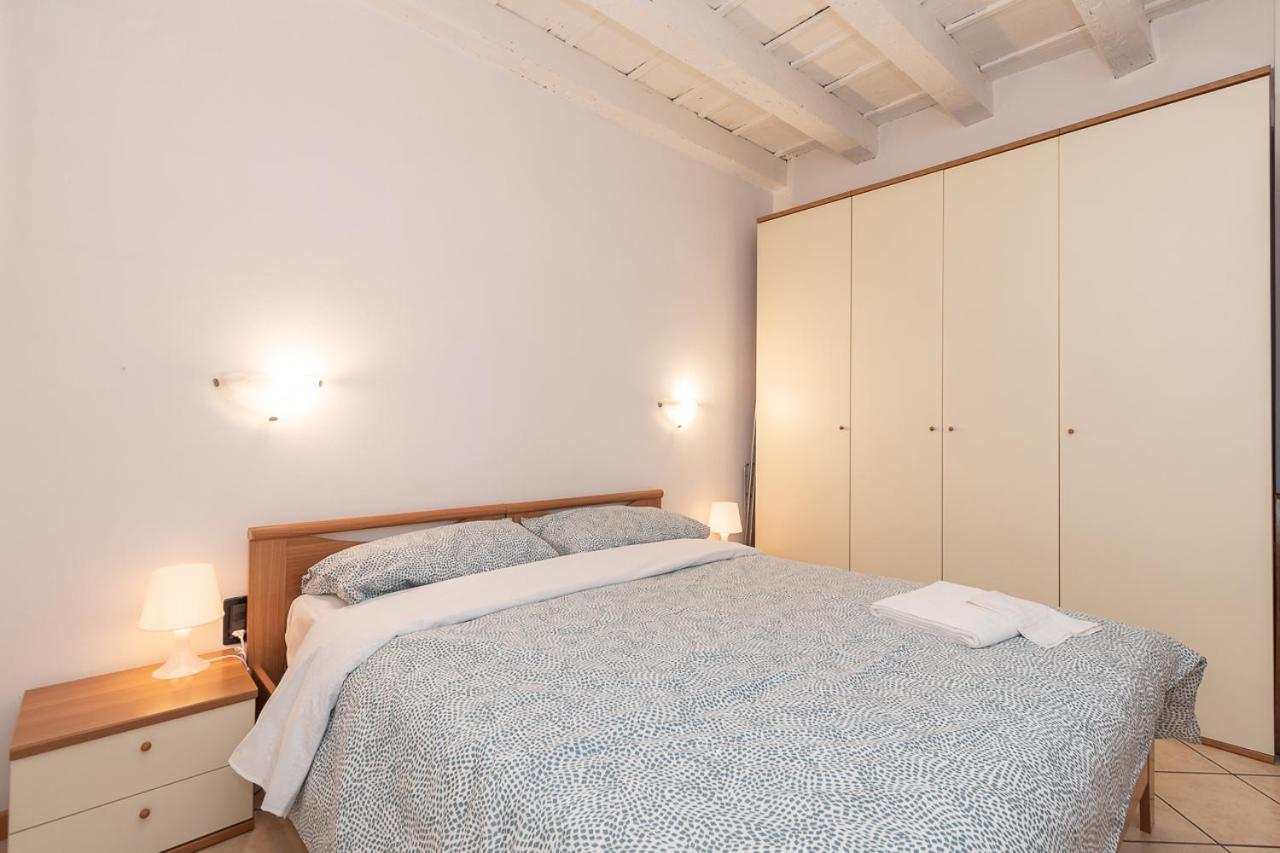 Appartamento Bilocale 1 Piazza Vittoria - Affitti Brevi Italia Brescia Exterior foto